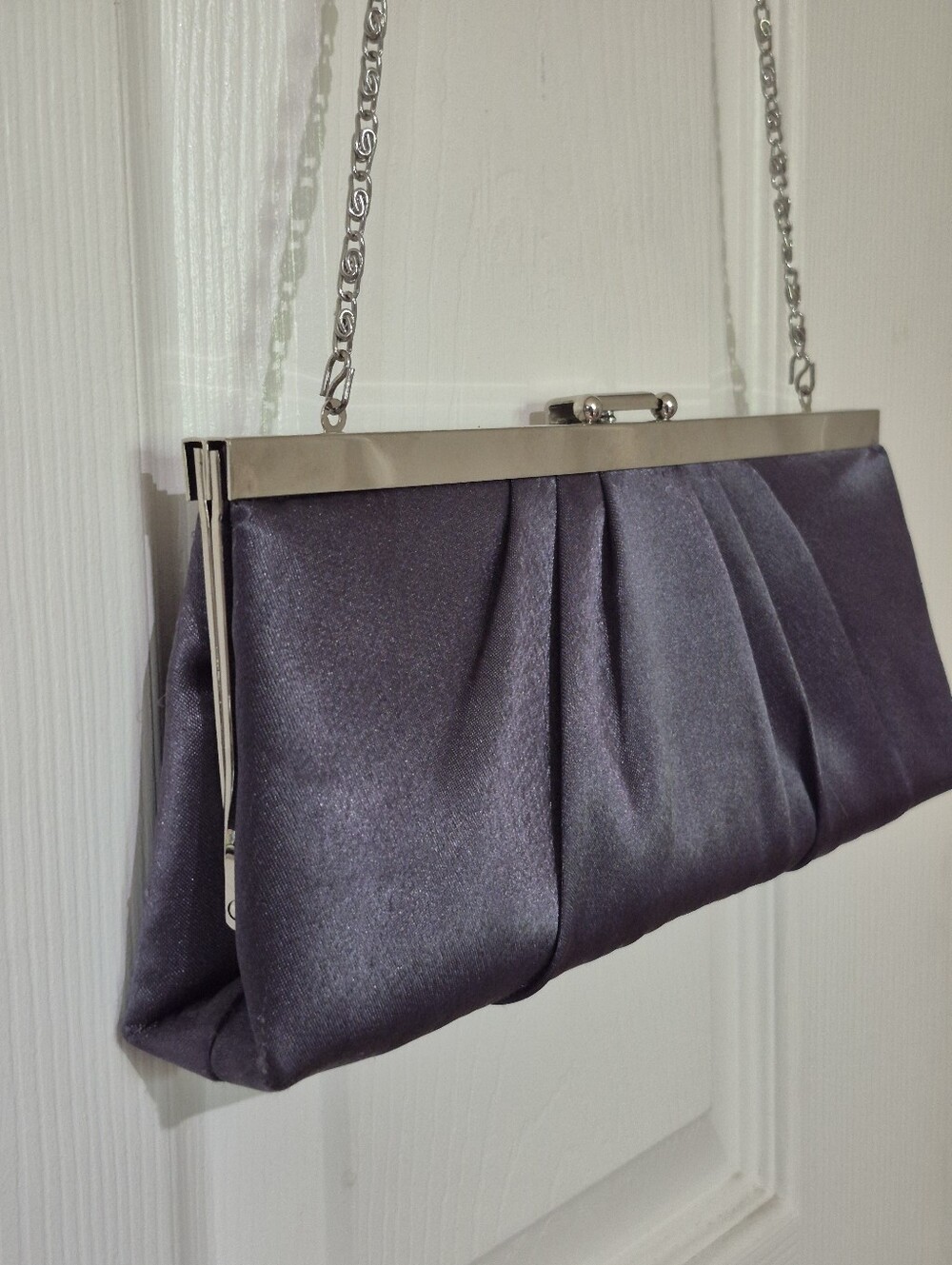 Jessica McClintock silver satin evening bag - Picture 10 of 12